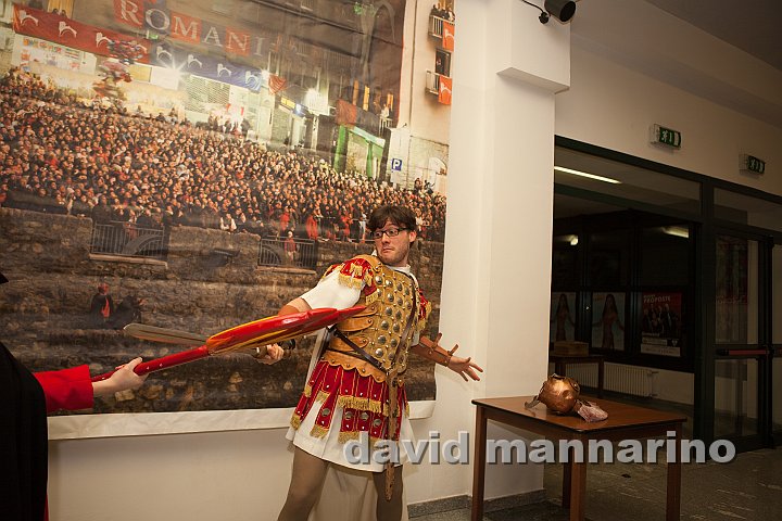 presentazione personaggi-7073.jpg